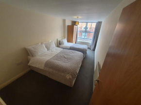 Derbyshire Apartment for Professionals - The Derbyshire Gem